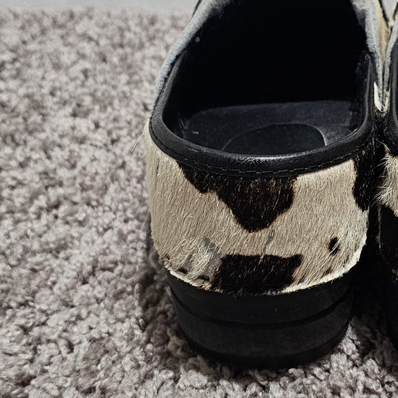 Sanita Cow Hide Clogs From Poland Size 8.5/9 With Few Flaws Inside Shoe - Picture 2 of 10